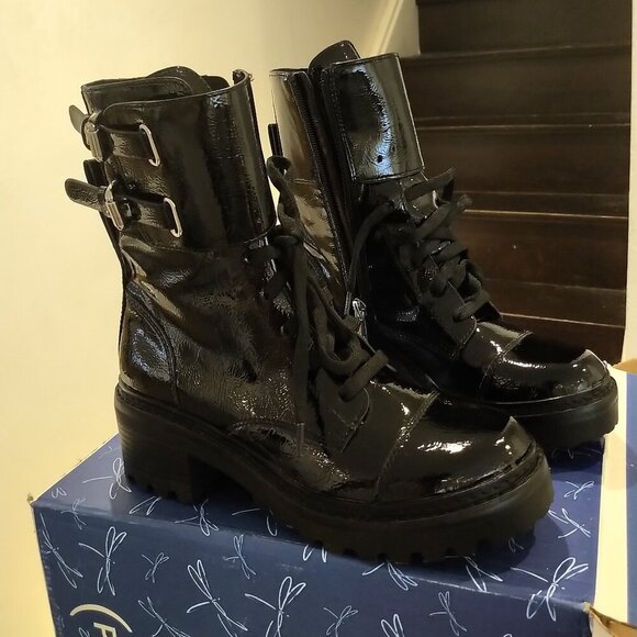 NEW DKNY Womens Bootie Combat Boots Moto Boots Patent Leather Black BART 6.5 - Picture 11 of 16